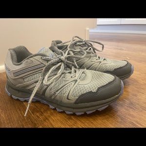 Women’s Fila sneakers, good condition, size 6.5